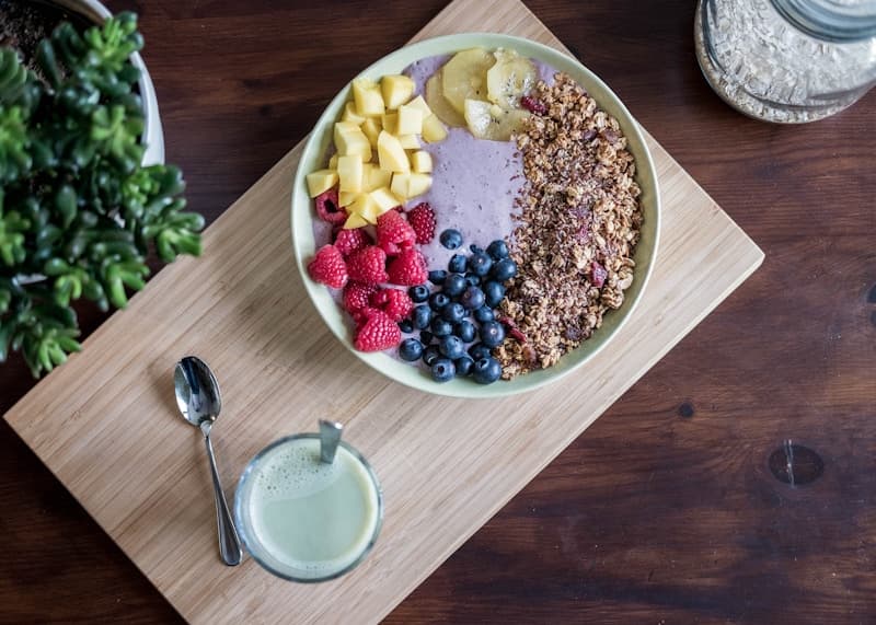 Jahodové smoothie bowl